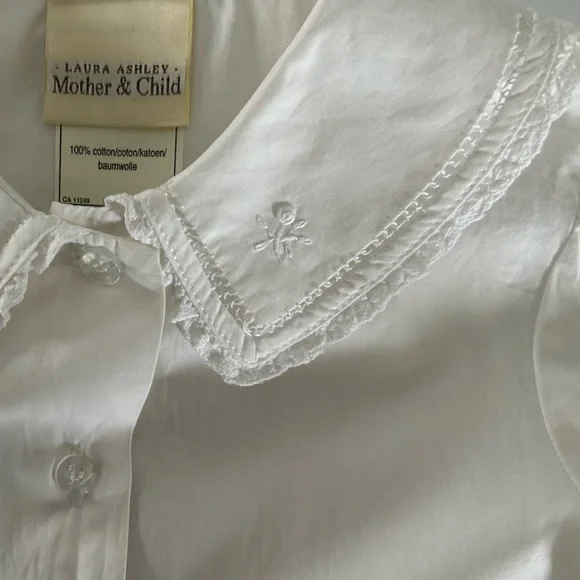 Vintage Laura Ashley ‘Mother & Child’ Blouse with Lace Trim Peter Pan Collar - Picture 4 of 10